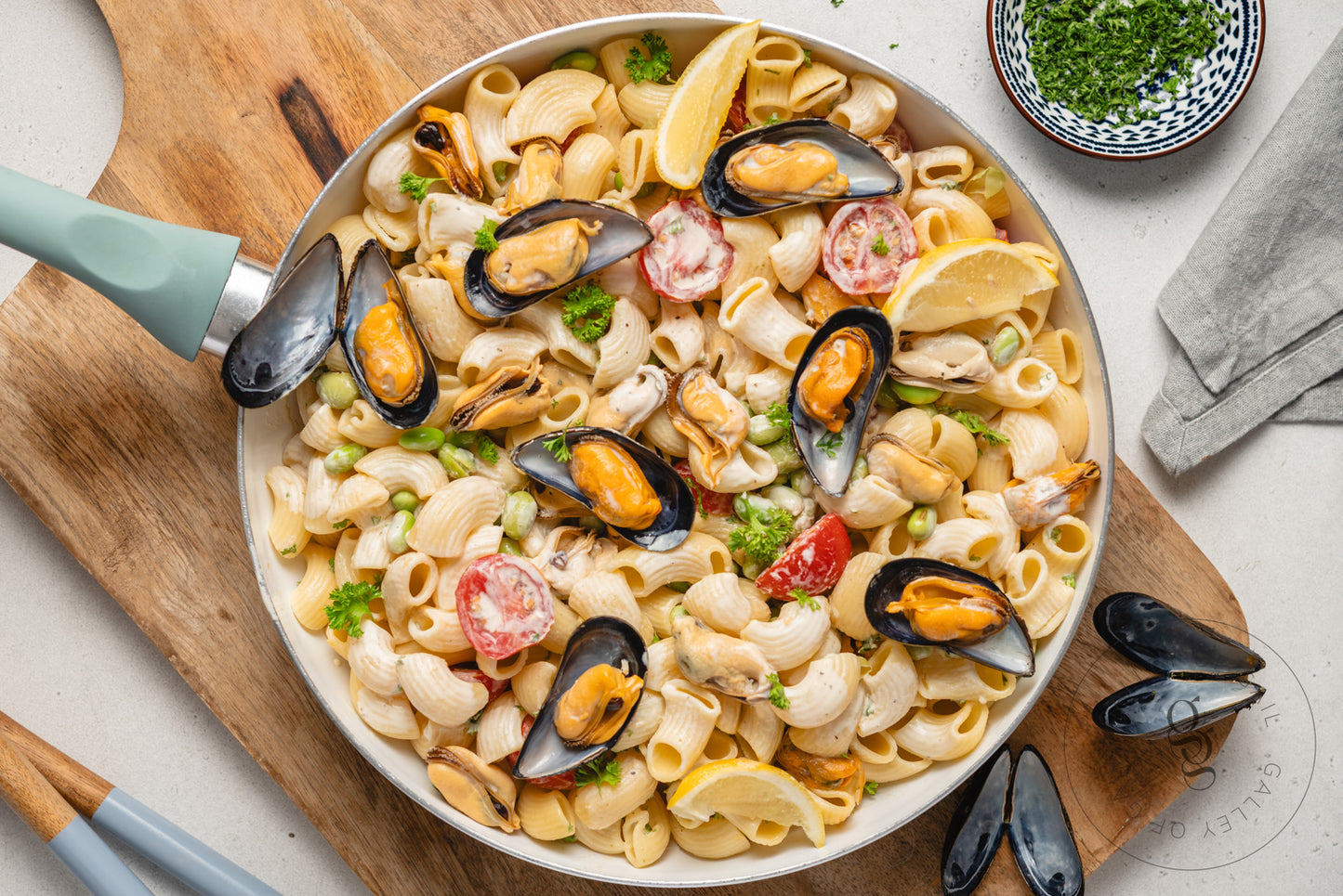 Mussel Pasta with Lemon Dressing - Exclusive Recipe